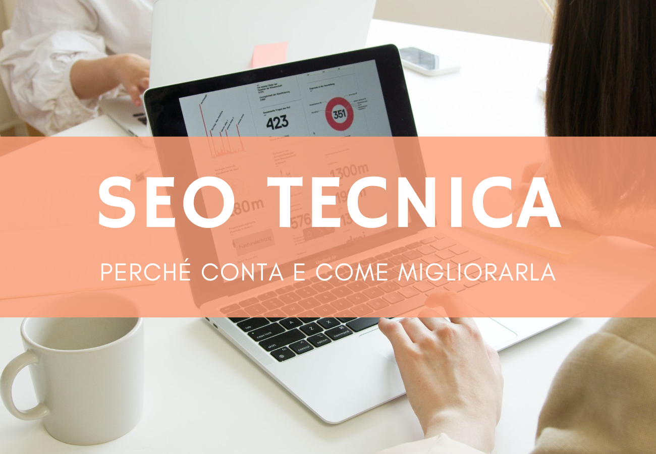 Persona che analizza dati di seo tecnica sito web su laptop in ufficio moderno