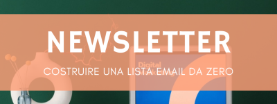 Laptop su scrivania professionale con la scritta digital marketing, simbolo della costruzione di una lista email